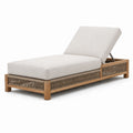 Tumbona de madera de teca y cuerda sintética con cojines beige