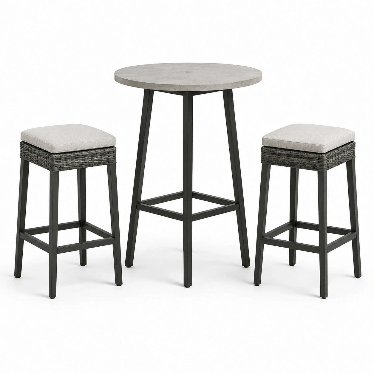 Conjunto de bar de metal con taburetes de ratán y cojines beige